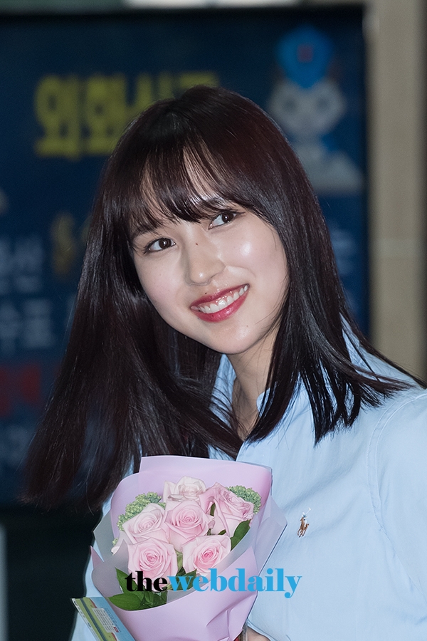 TWICE(트와이스) 미나, 김포국제공항 출국 현장