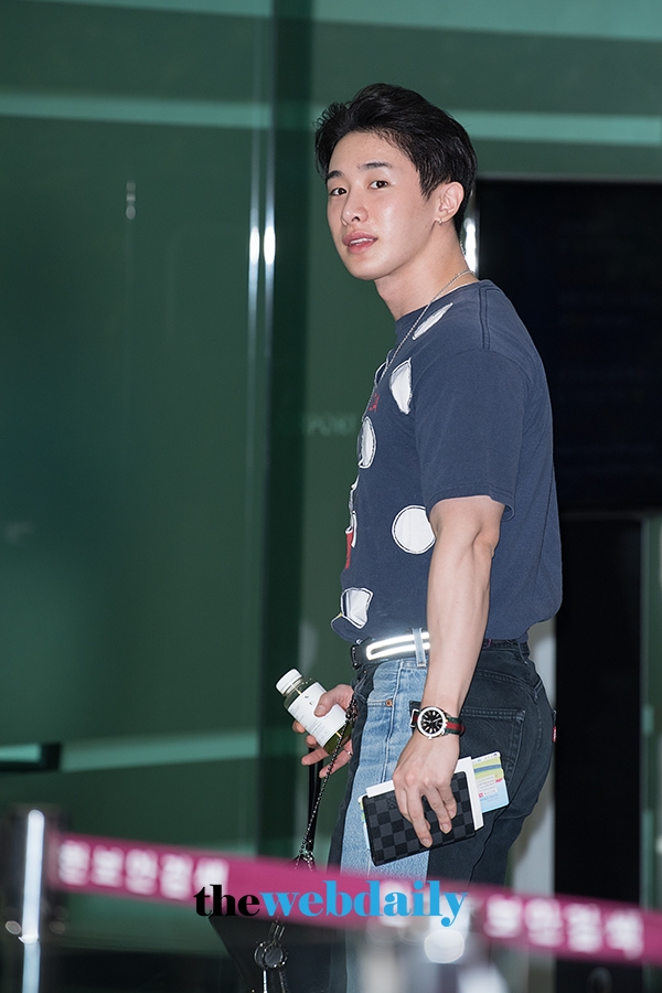 몬스타엑스(MONSTA X) 원호, 김포국제공항 출국 현장