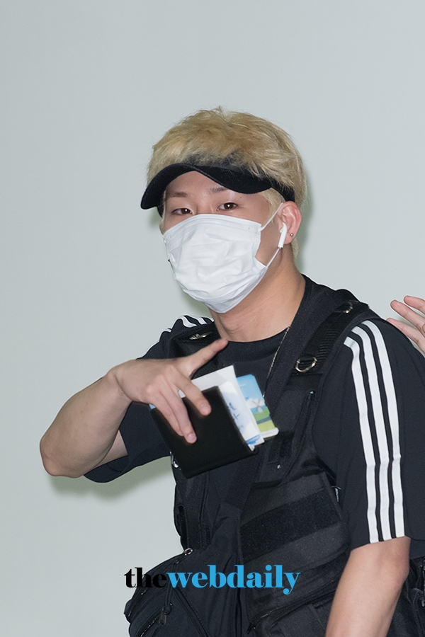 몬스타엑스(MONSTA X) 주헌, 김포국제공항 출국 현장