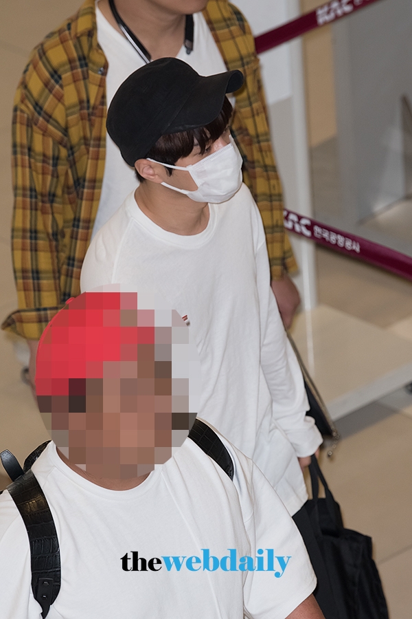 인피니트(INFINITE) 엘, 김포국제공항 출국 현장