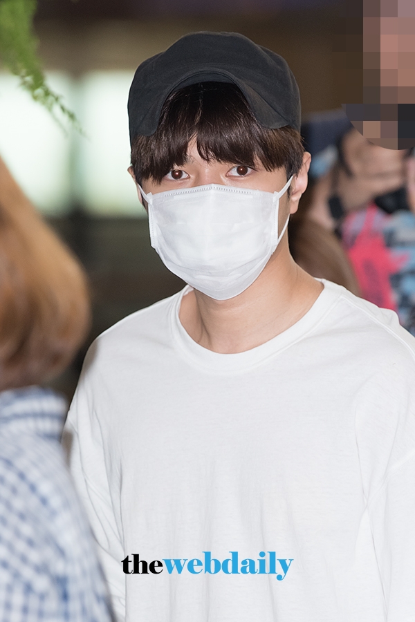 인피니트(INFINITE) 엘, 김포국제공항 출국 현장
