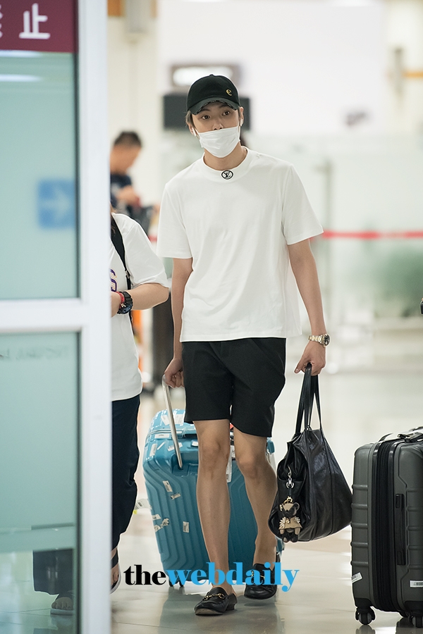 몬스타엑스(MONSTA X) 민혁, 김포국제공항 입국 현장