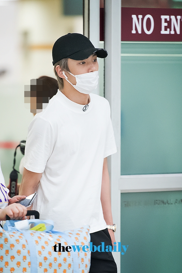 몬스타엑스(MONSTA X) 민혁, 김포국제공항 입국 현장