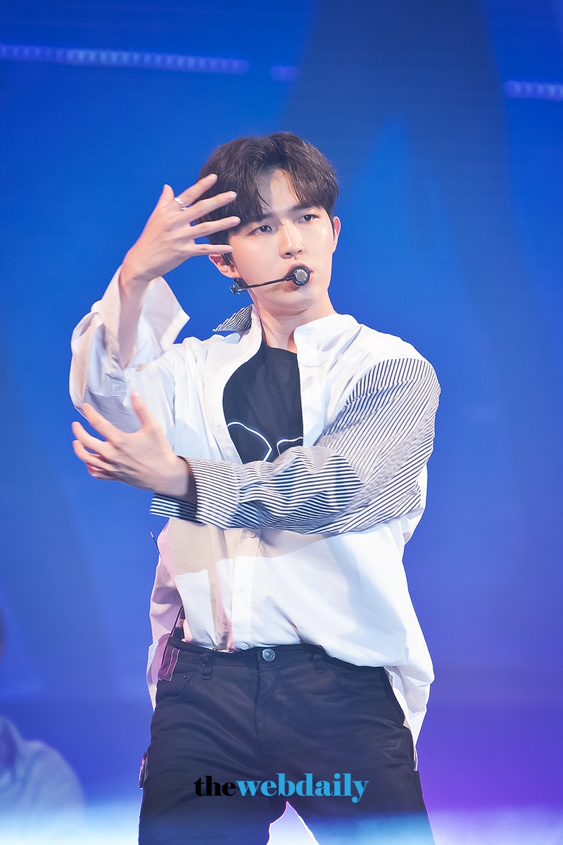 WannaOne(워너원) 김재환, 쉘위댄스