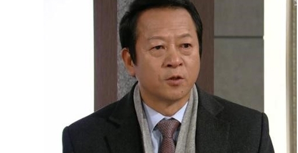 최일화, 다시 대중 입에 오르락내리락....'신과함께2' 위기도약하나