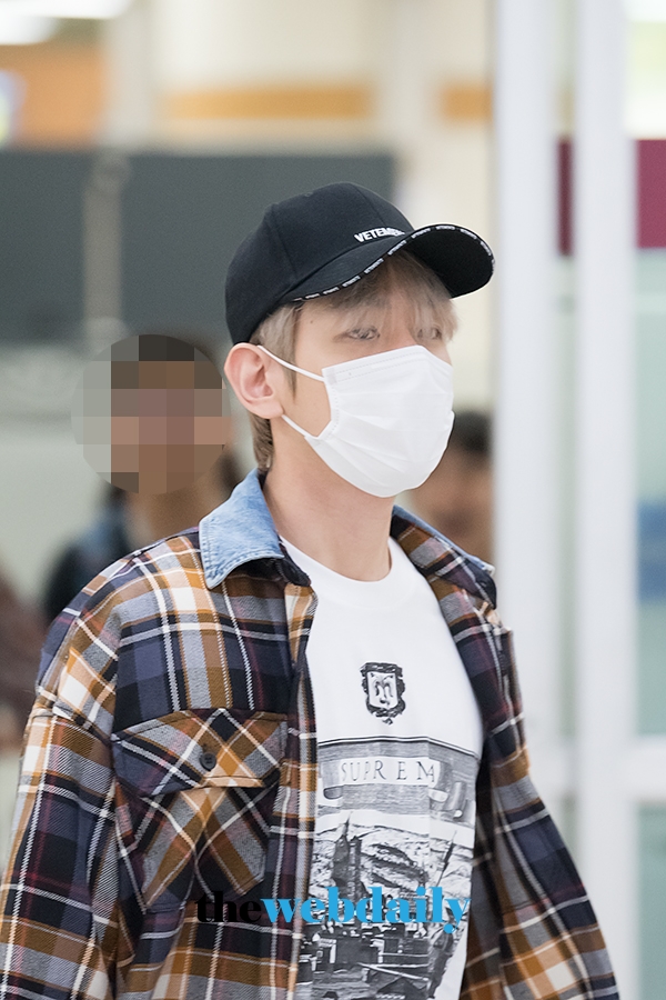 EXO-CBX(첸백시) 백현, 김포국제공항 입국 현장