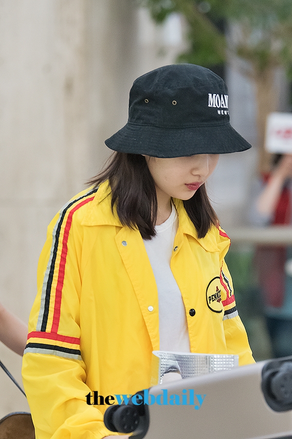 레드벨벳(RedVelvet) 조이, 김포국제공항 입국 현장