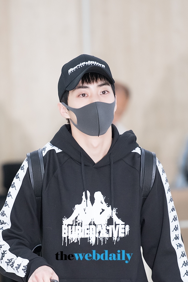 EXO-CBX(첸백시) 시우민, 김포국제공항 입국 현장