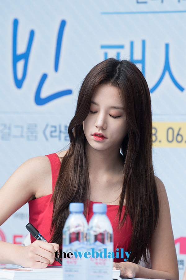 라붐 (LABOUM) 솔빈, 엔터식스 팬사인회