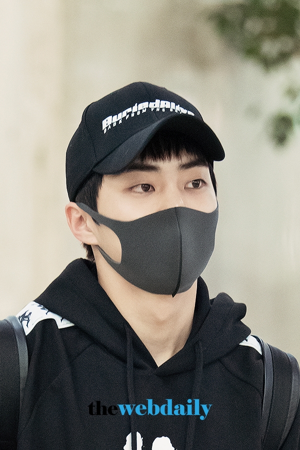 EXO-CBX(첸백시) 시우민, 김포국제공항 입국 현장