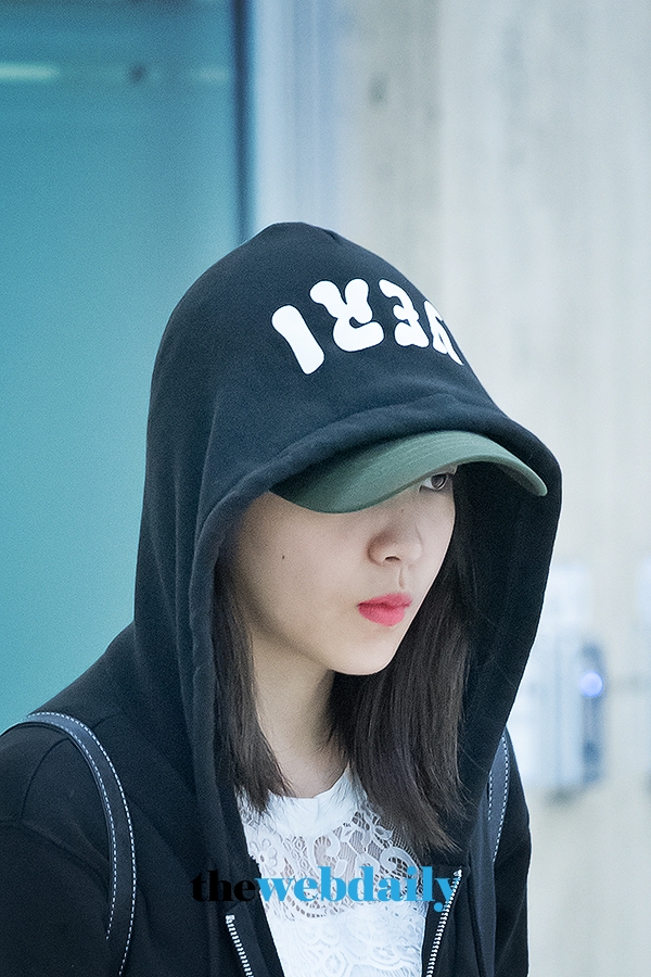 레드벨벳(RedVelvet) 예리, 김포국제공항 입국 현장