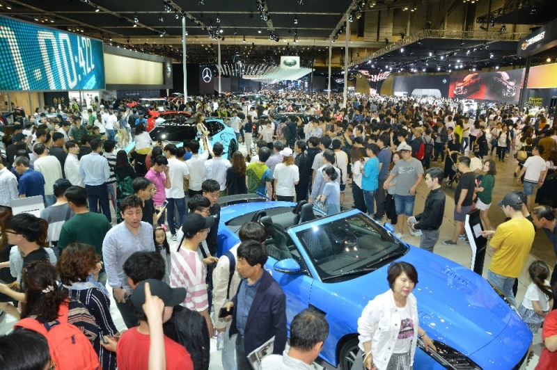 재규어 랜드로버 부스 앞 모습.(사진=부산모터쇼 사무국)