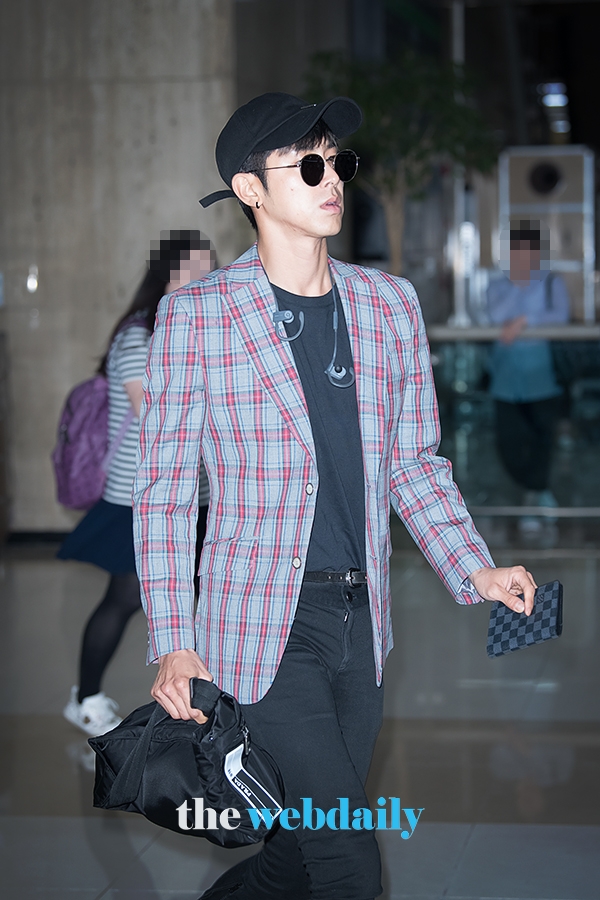 동방신기(TVXQ) 유노윤호, 김포국제공항 입국 현장