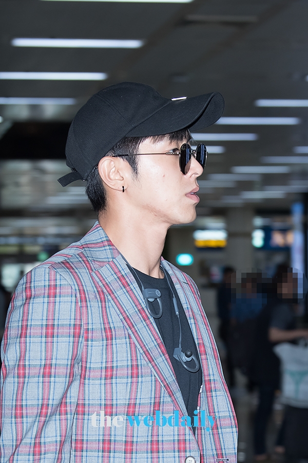 동방신기(TVXQ) 유노윤호, 김포국제공항 입국 현장