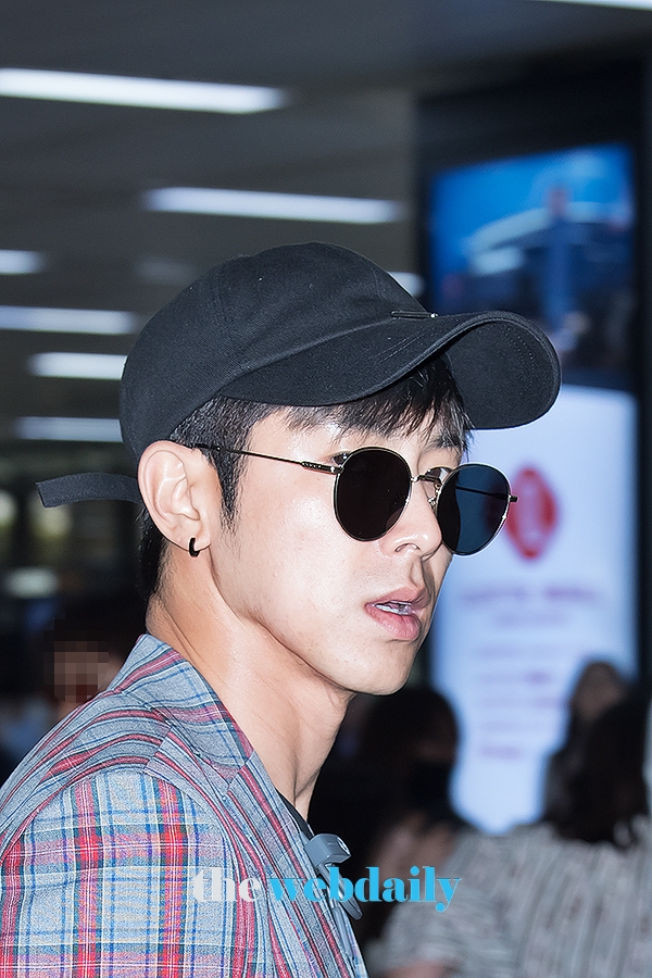 동방신기(TVXQ) 유노윤호, 김포국제공항 입국 현장