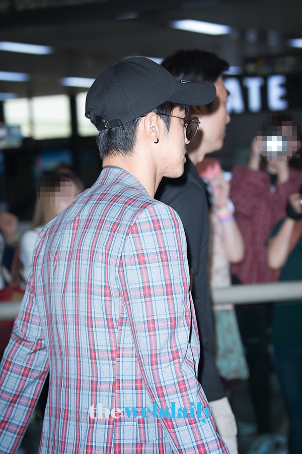 동방신기(TVXQ) 유노윤호, 김포국제공항 입국 현장
