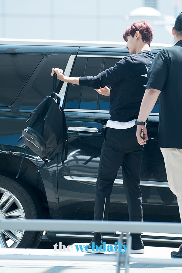 동방신기 최강창민, 인천국제공항 출국 현장