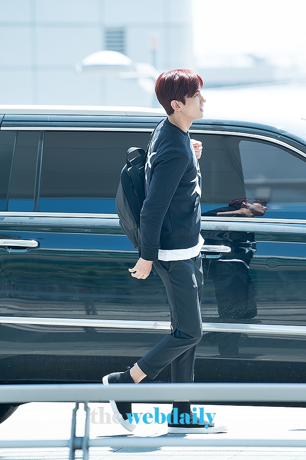 동방신기 최강창민, 인천국제공항 출국 현장