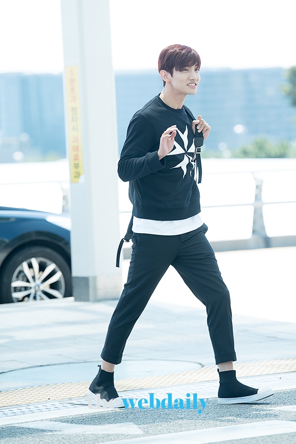 동방신기 최강창민, 인천국제공항 출국 현장