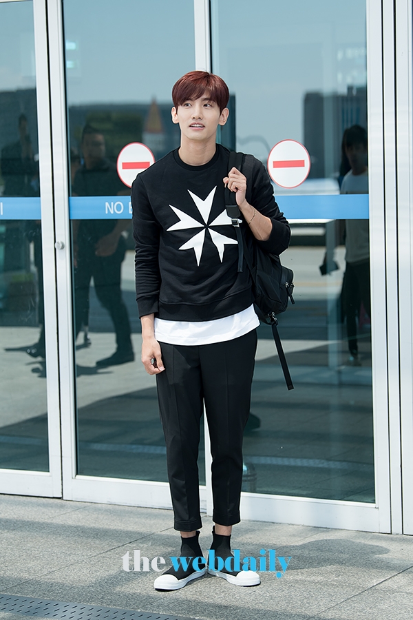 동방신기 최강창민, 인천국제공항 출국 현장
