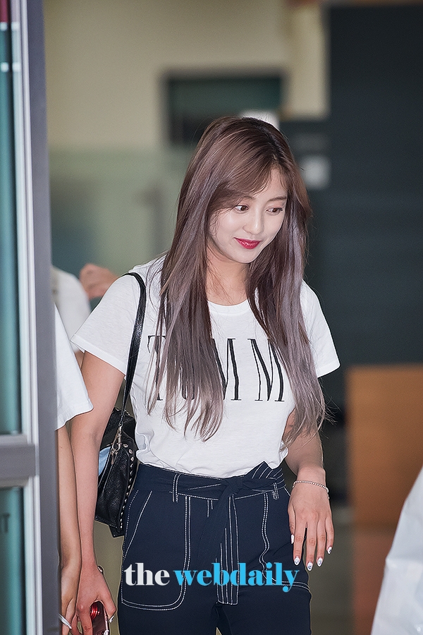 TWICE (트와이스) 지효, 김포국제공항 입국 현장