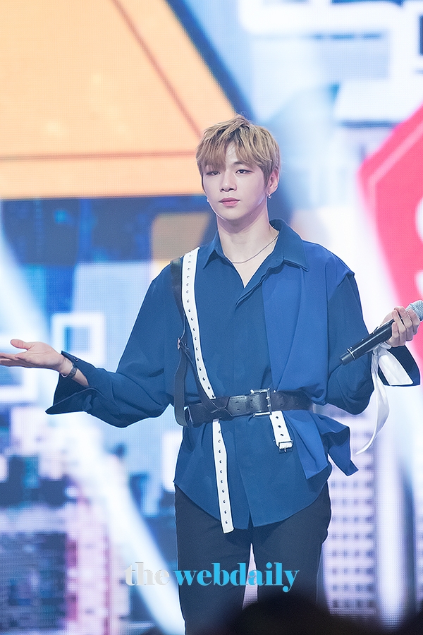 워너원(WannaOne) 강다니엘, MBC MUSIC '쇼챔피언' 생방송 현장