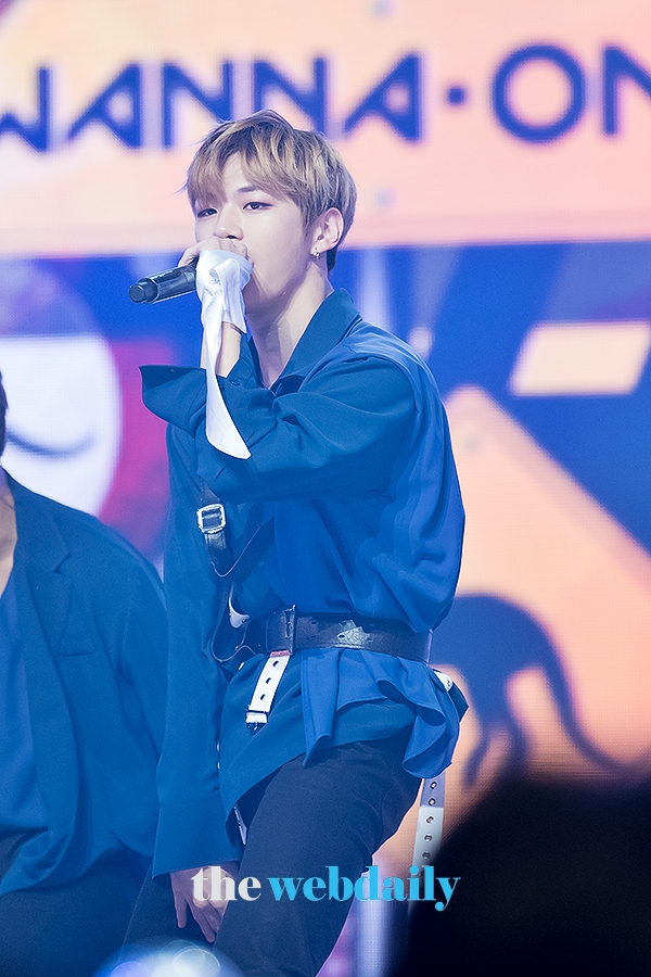 워너원(WannaOne) 강다니엘, MBC MUSIC '쇼챔피언' 생방송 현장