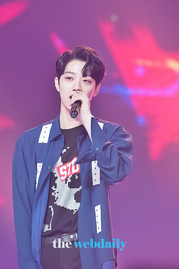 워너원(WannaOne) 라이관린, MBC MUSIC '쇼챔피언' 생방송 현장