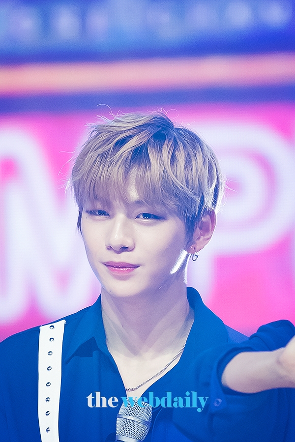 워너원(WannaOne) 강다니엘, MBC MUSIC '쇼챔피언' 생방송 현장