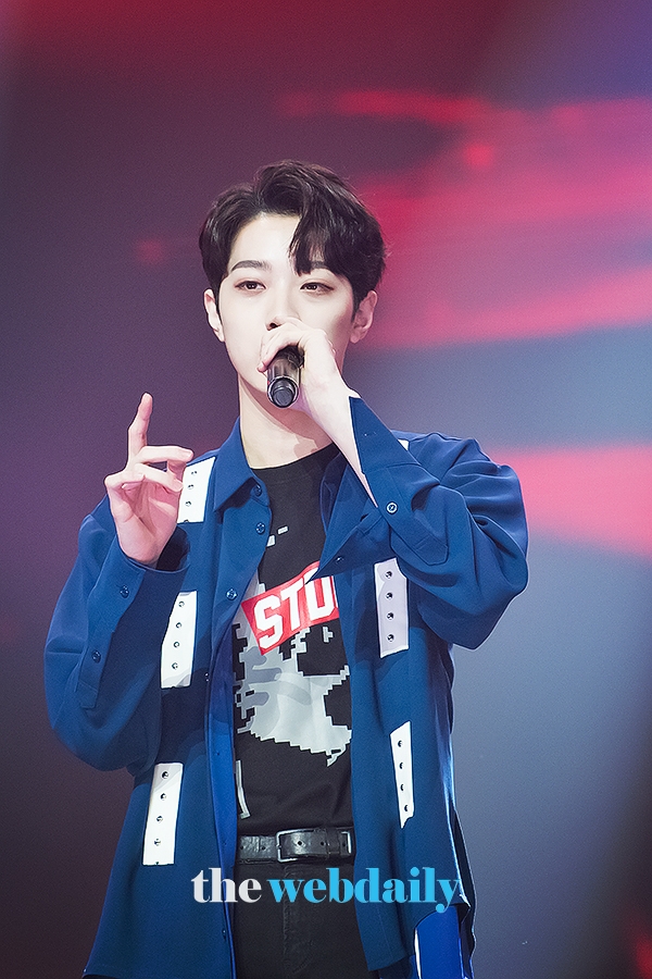 워너원(WannaOne) 라이관린, MBC MUSIC '쇼챔피언' 생방송 현장