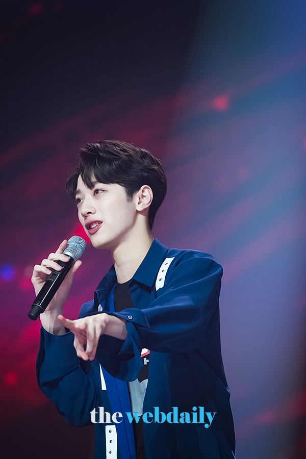 워너원(WannaOne) 라이관린, MBC MUSIC '쇼챔피언' 생방송 현장
