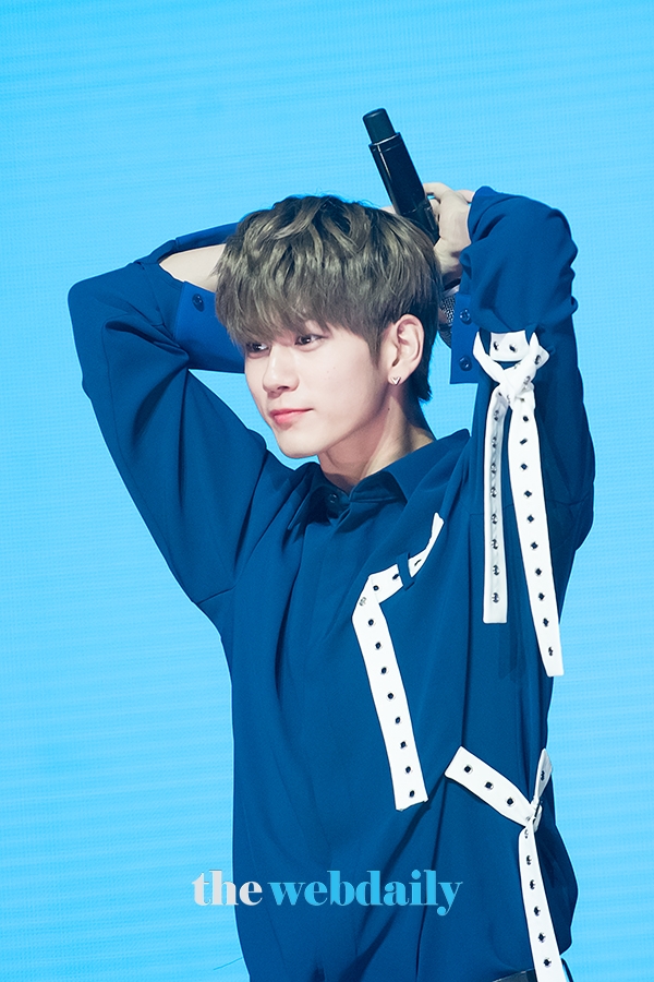 워너원(WannaOne) 옹성우, MBC MUSIC '쇼챔피언' 생방송 현장