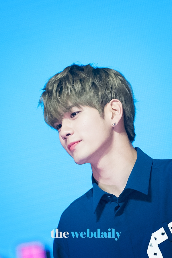 워너원(WannaOne) 옹성우, MBC MUSIC '쇼챔피언' 생방송 현장