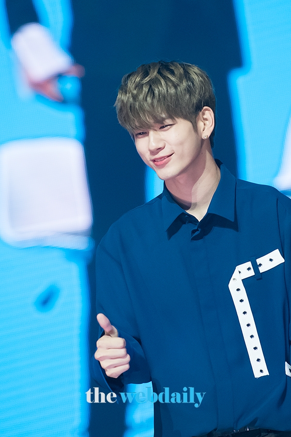 워너원(WannaOne) 옹성우, MBC MUSIC '쇼챔피언' 생방송 현장
