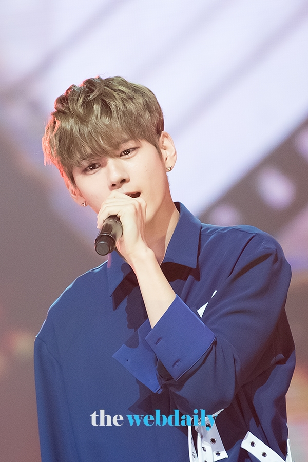 워너원(WannaOne) 옹성우, MBC MUSIC '쇼챔피언' 생방송 현장