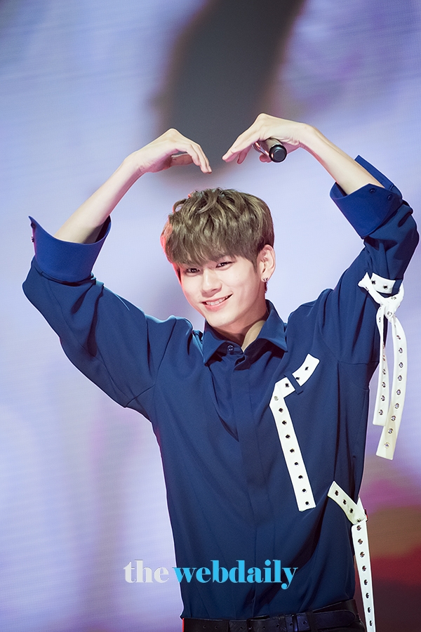 워너원(WannaOne) 옹성우, MBC MUSIC '쇼챔피언' 생방송 현장