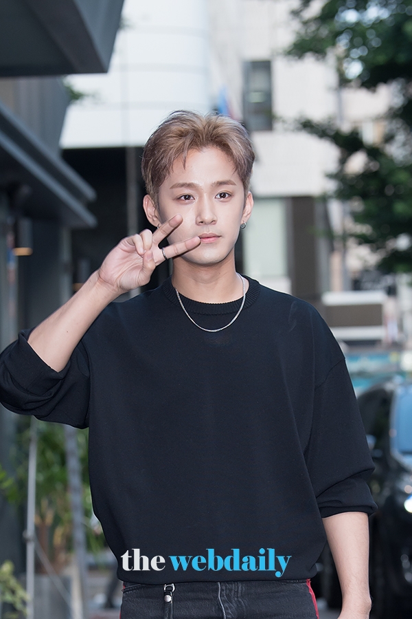 FT아일랜드 이재진, 드라마 '리치맨' 종방연