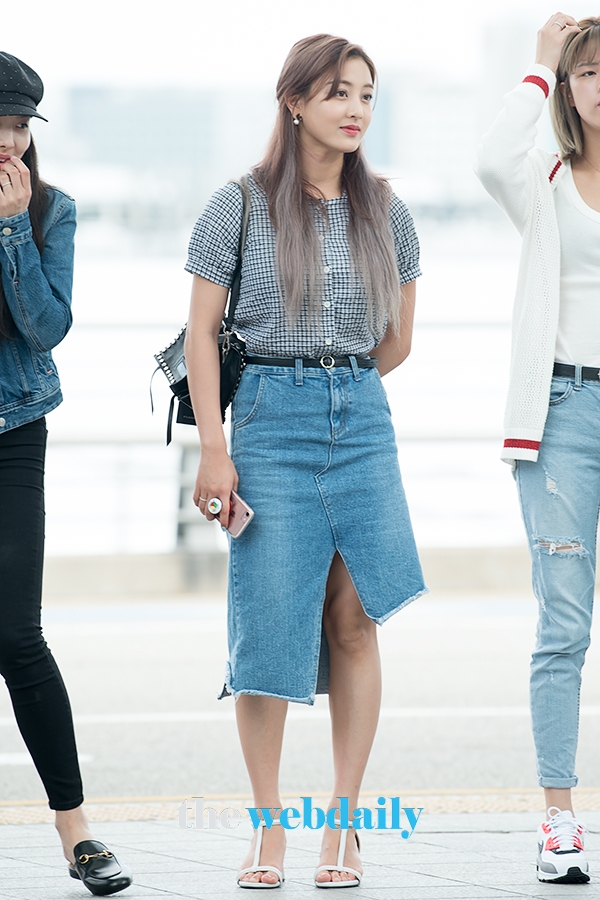 트와이스(TWICE) 지효, 인천국제공항 출국 현장