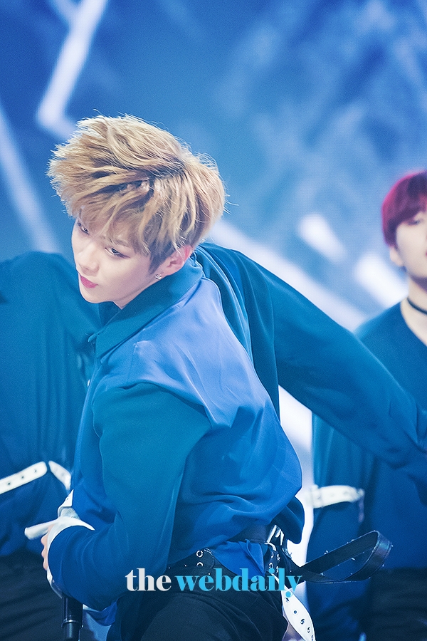 워너원(WannaOne) 강다니엘, MBC MUSIC '쇼챔피언' 생방송 현장