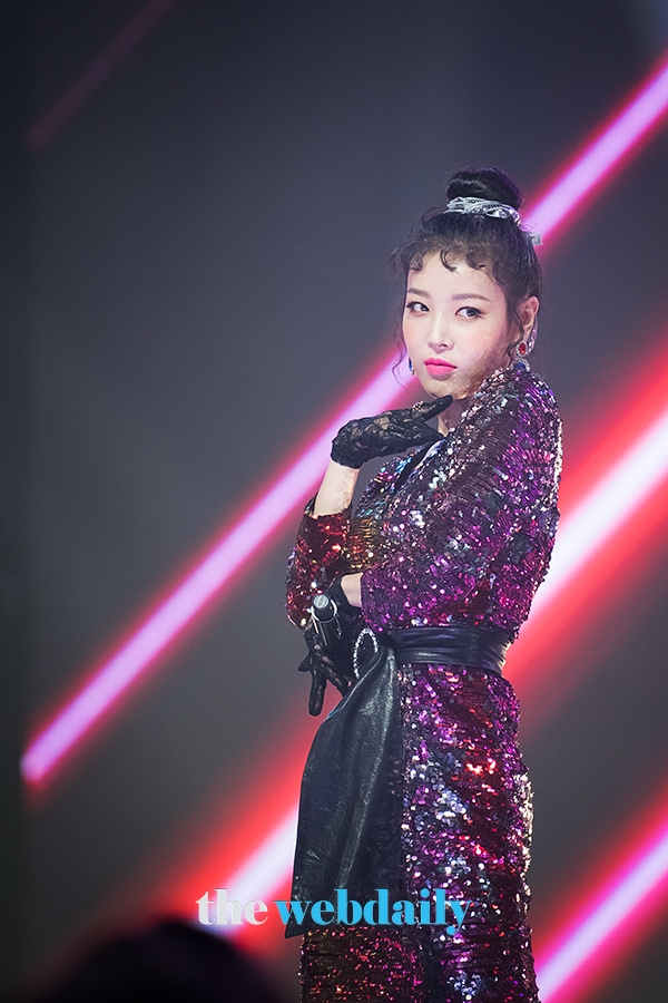 유빈, MBC MUSIC '쇼챔피언' 생방송 현장