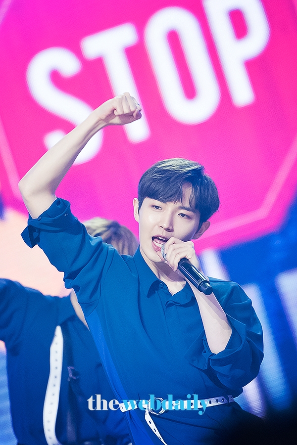 워너원(WannaOne) 김재환, MBC MUSIC '쇼챔피언' 생방송 현장