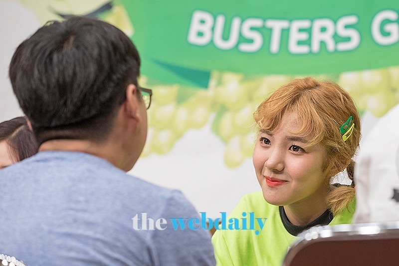 버스터즈 민정, '포도포도해' 팬사인회