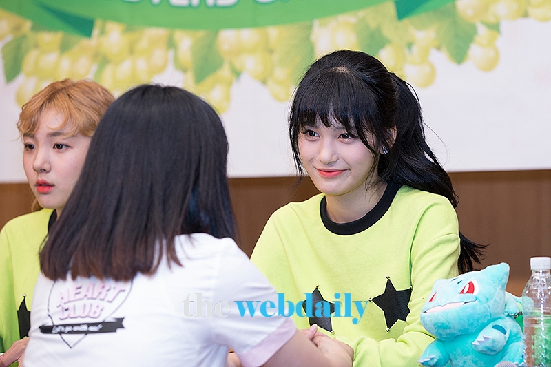 버스터즈 지수, '포도포도해' 팬사인회