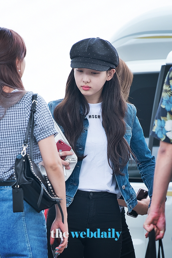 트와이스(TWICE) 나연, 인천국제공항 출국 현장