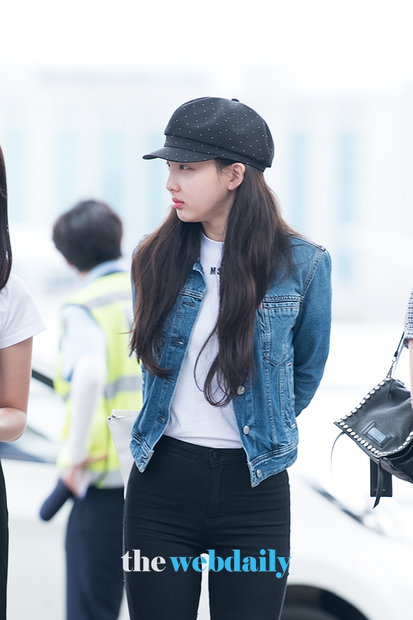 트와이스(TWICE) 나연, 인천국제공항 출국 현장