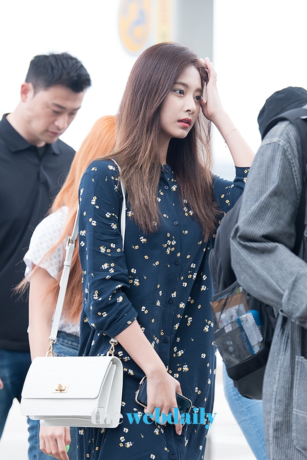 트와이스(TWICE) 쯔위, 인천국제공항 출국 현장