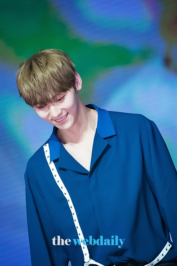워너원(WannaOne) 황민현, MBC MUSIC '쇼챔피언' 생방송 현장