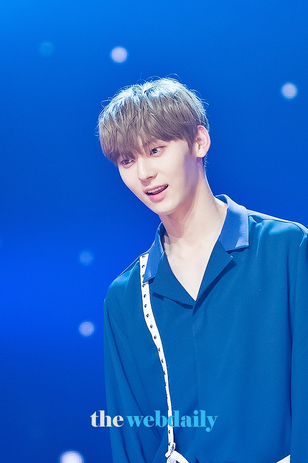 워너원(WannaOne) 황민현, MBC MUSIC '쇼챔피언' 생방송 현장