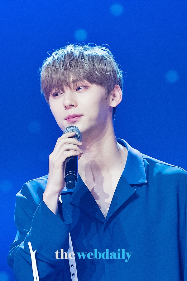 워너원(WannaOne) 황민현, MBC MUSIC '쇼챔피언' 생방송 현장