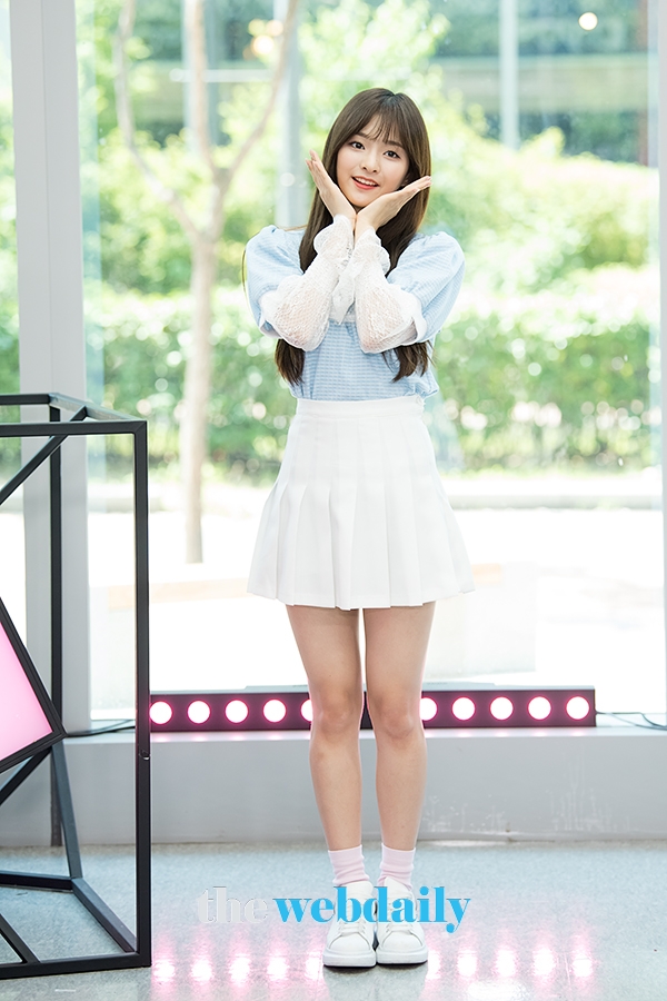 프로미스나인(fromis_9) 이나경, 팩트인스타(Fact in Star) 스타 인터뷰 녹화 현장공개